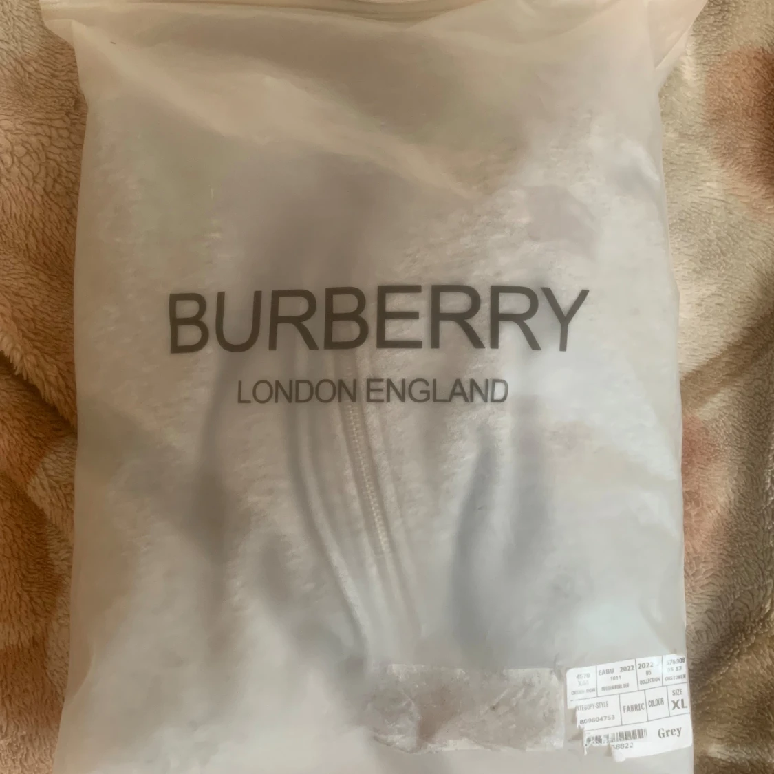 Grå hoodie från Burberry - 92