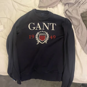 Gant tröja  - Säljer nu denna då den ej längre används. Skick 8/10 inga hål.