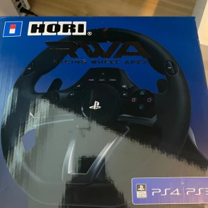 Ratt och pedaler  - Ratt och pedaler till PlayStation. Använd få tal gånger. Fungerar utmärkt annars Hör av dig om du har frågor!