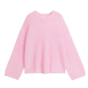 Stickad tröjä - Intressekoll!!  Jag kunde sälja min favorit mohair stickad tröjä från Arket! Helt slutsåld.