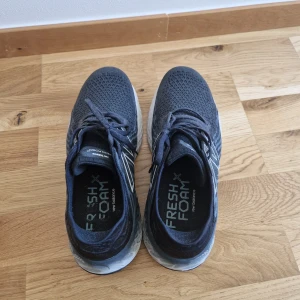 New balance 1080v11. Size 42 men - Slightly used. Size 42. Almost new condition