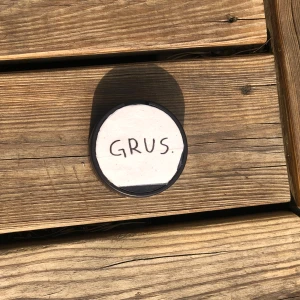 Grusdosa - Grusdosa + reserverad hoodie 