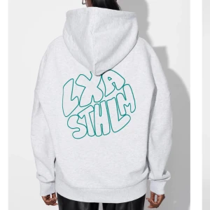 Lxa hoodie XS - Säljer min helt nya lxa hoodie i storlek xs då den aldrig kommit till användning 