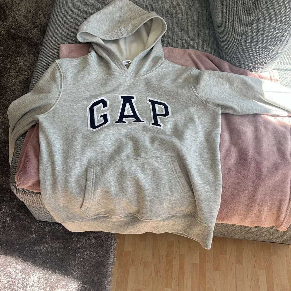 GAP hoodie