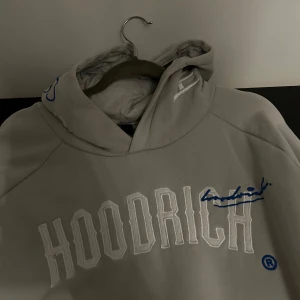 Hoodrich hoodie strlk Xl - Använd ganska få gånger. Värd runt 1000kr 