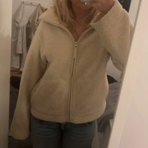 Teddy jacka😍😍 - As najs populär teddy jacka nu till hösten😍😍😍🍁🍁