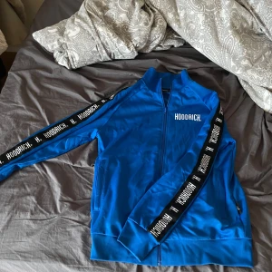 Hoodrich tjocktröja - Använder inte längre, inte sönder någonstans, skriv för fler bilder eller prisförslag!
