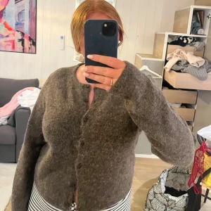 Gina Tricot stickad  - Sååå fin brun tröja från Gina, OANVÄND!