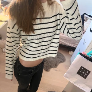 Randig stickad tröja - Strl 158/164 (xs), H&M, Stockholmsstil,