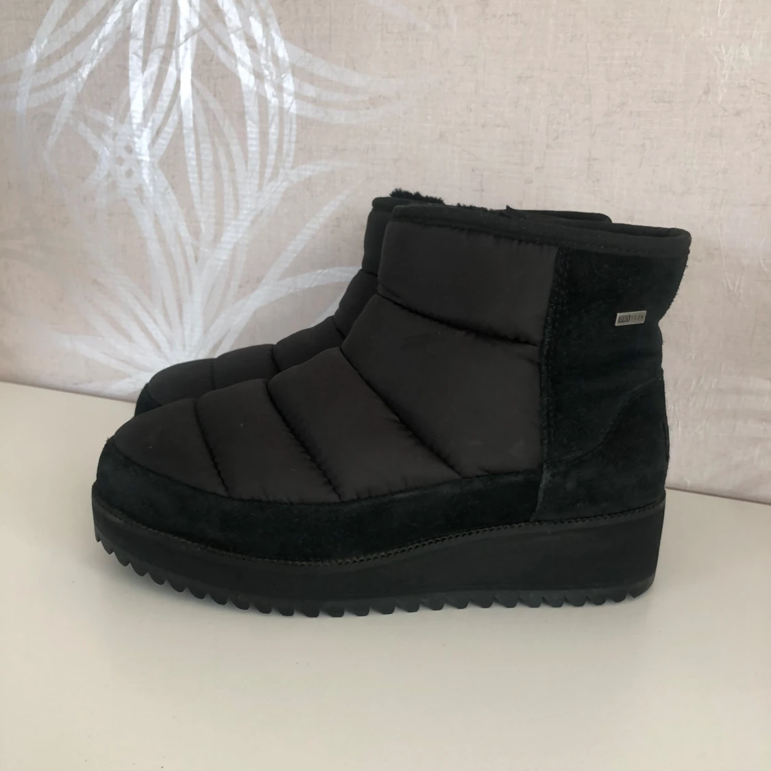 UGG ridge mini boots - 90