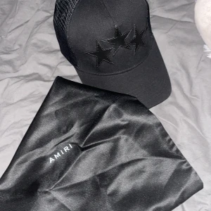 Amiri keps - Mike amiri keps 