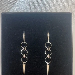 Silverörhängen  - Ett par silverörhängen som även finns att köpa enskilt så kolla mina andra annonser!