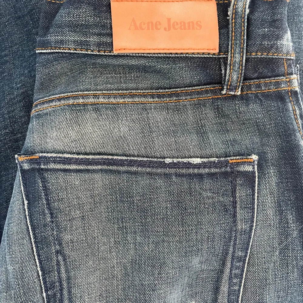 Acne jeans Sitter ganska slim Bra kvalitet och skick Hör av dig vid intresse!. Jeans & Byxor.