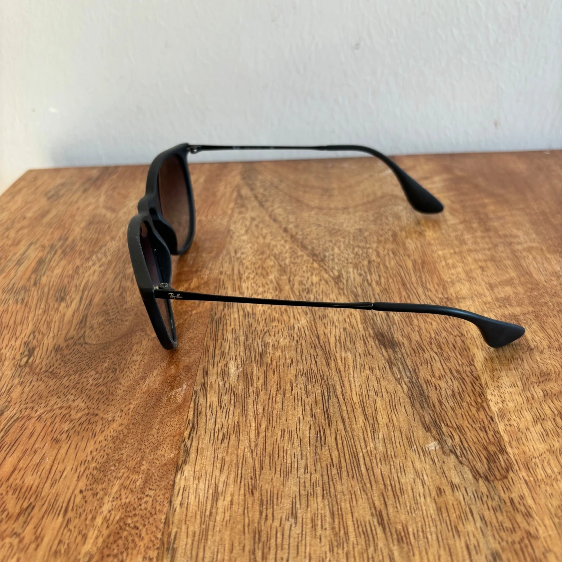 Svarta solglasögon från Ray-Ban - 91