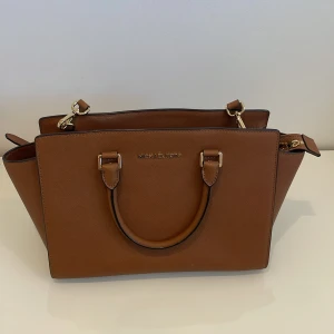 Michael kors väska  - Som ny, endast använd få tal gånger