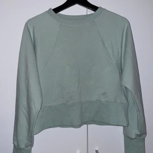 Nike tröja - Mintgrön Nike tröja i storlek XS🤍