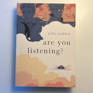 Are you listening? av Tillie Walden - En jättefin comic bok som är mysig att läsa. Boken har 305 sidor