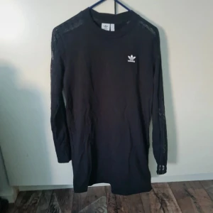 Adidasklänning  - Endast provad