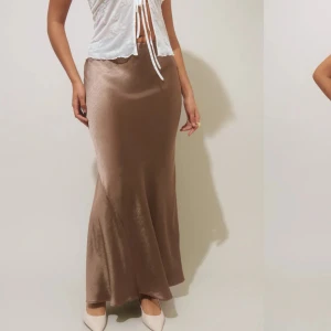 Silkeskjol - silkeskjol som inte kommer till användning längre💞💞tryck gärna på köp nu, passar också S