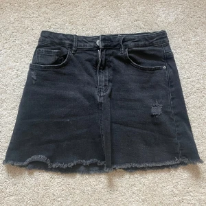 Denim tjol - Jätte fin jeans tjol. Bra skick! 