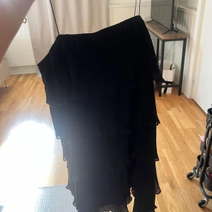 Volang klänning  - Sååå snygg och bra kvalitet! Endast använd en gång! 