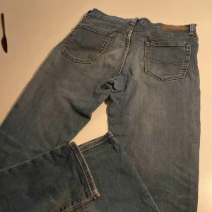 Blå jeans från Ralph Lauren - Säljer ett par klassiska blå jeans från Ralph Lauren. 