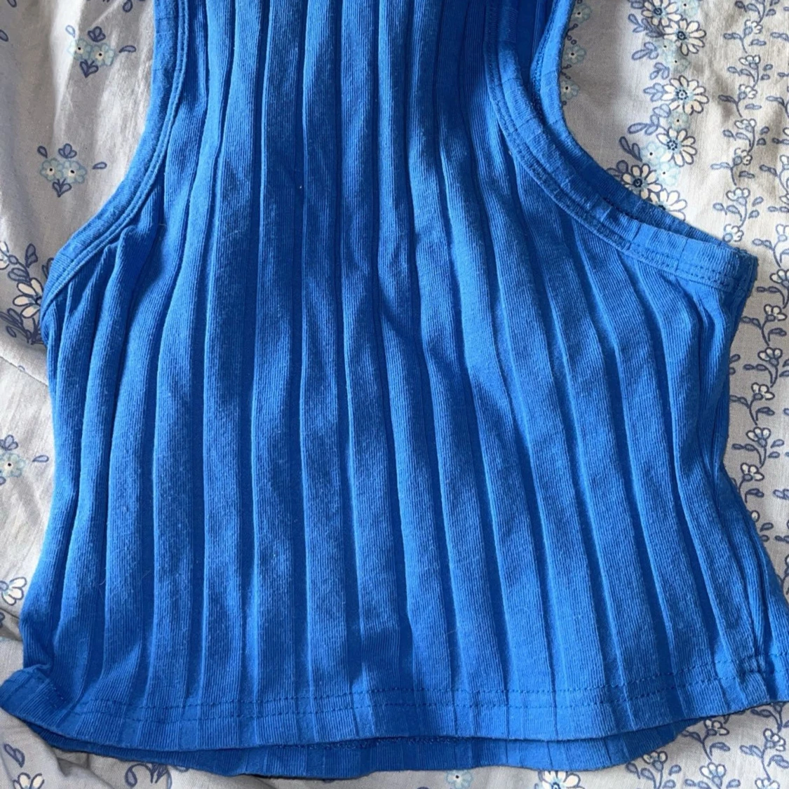 Blå ribbad linnetopp  - 91