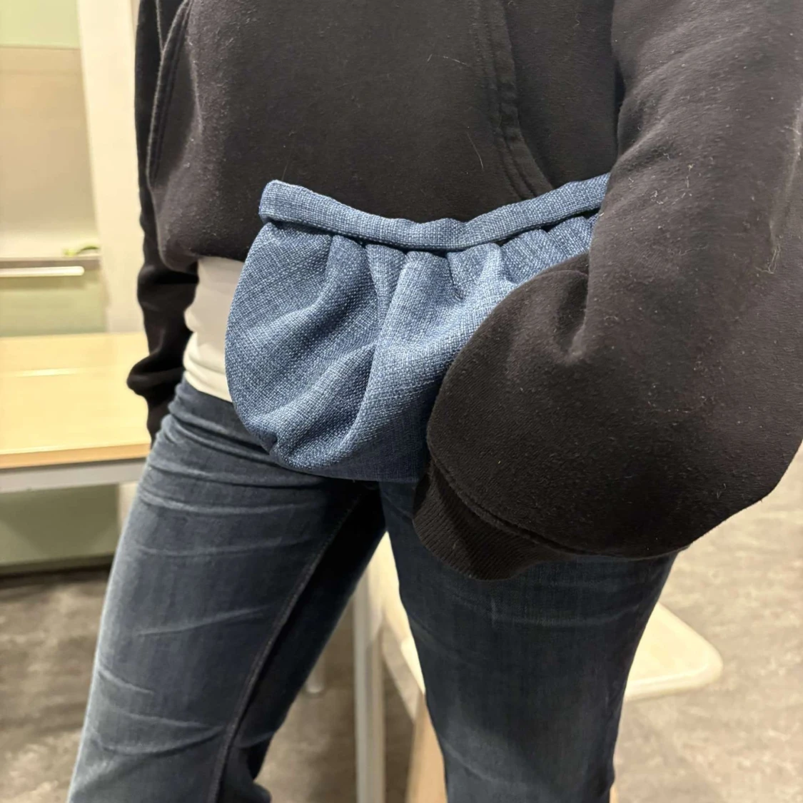 Blå clutchväska i denim tyg  - 91