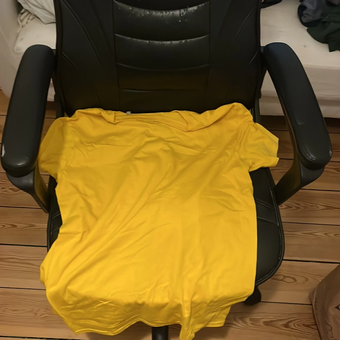 Gul Nirvana t-shirt - 90