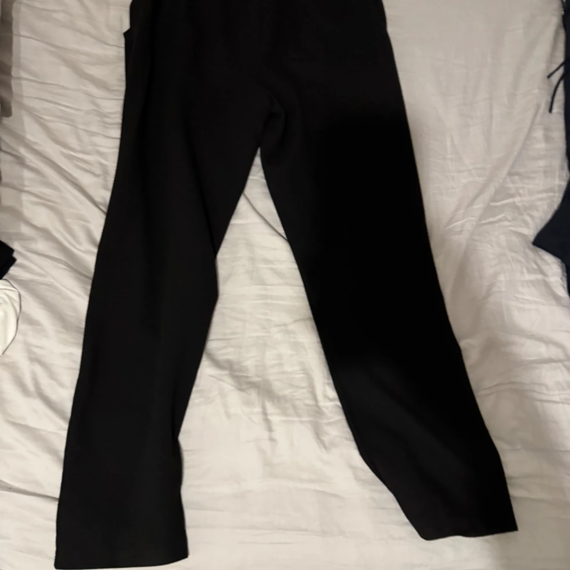 Svarta mjukis byxor - 90