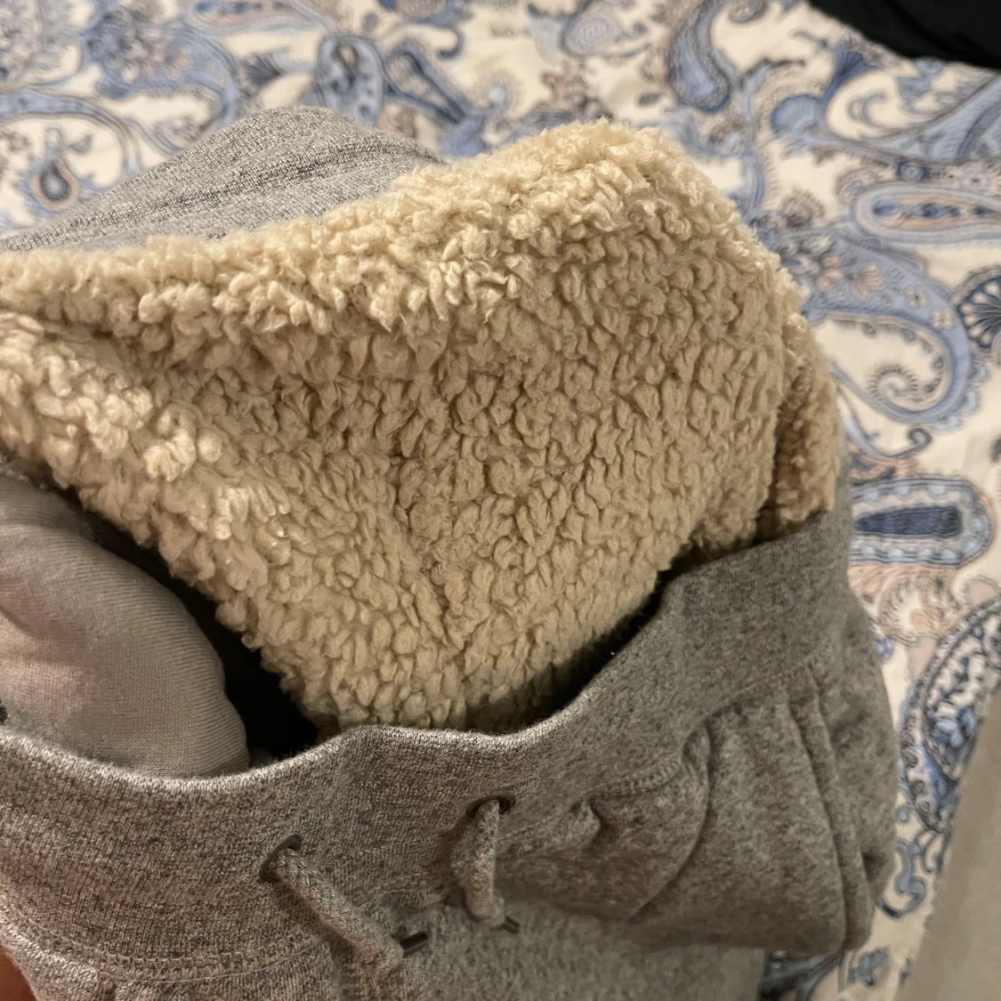 Grå mjukisbyxor med fleecefoder - 91