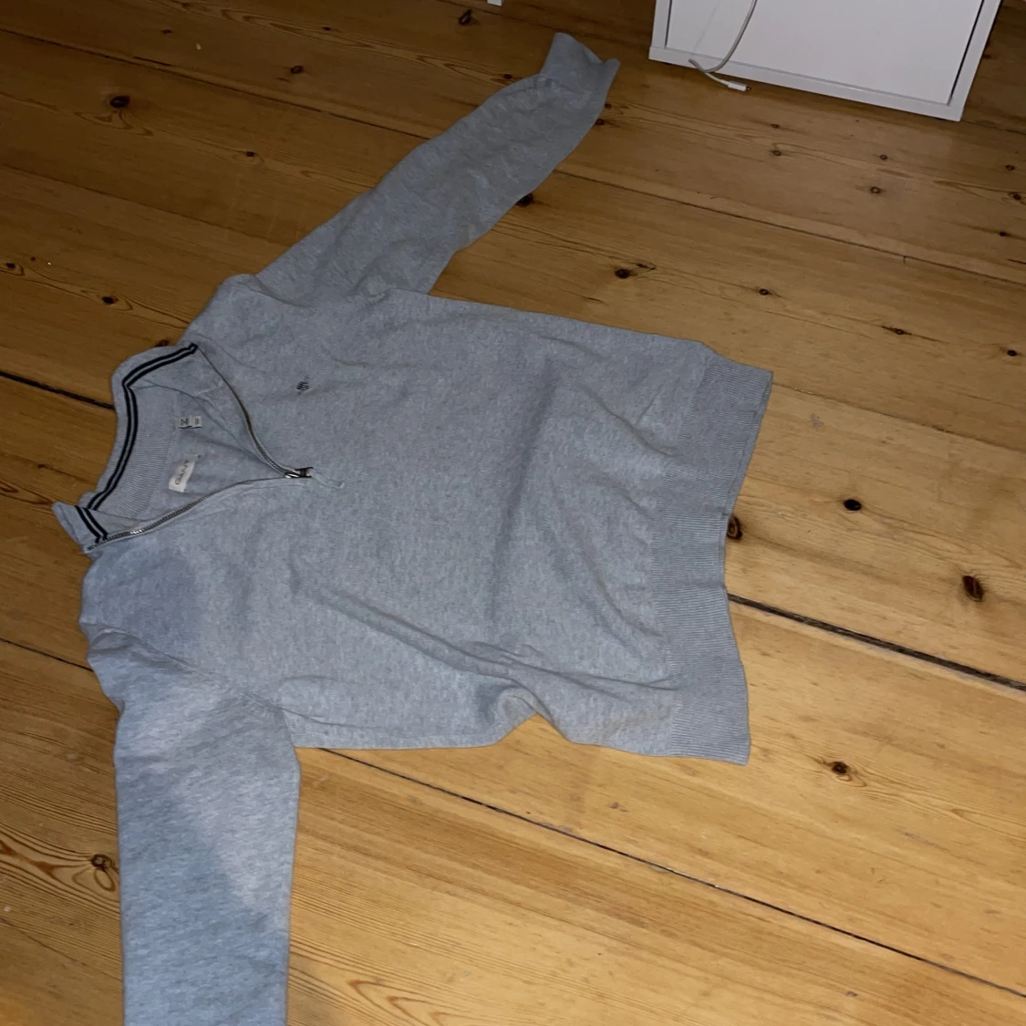 Grå tröja med dragkedja från GANT - 93