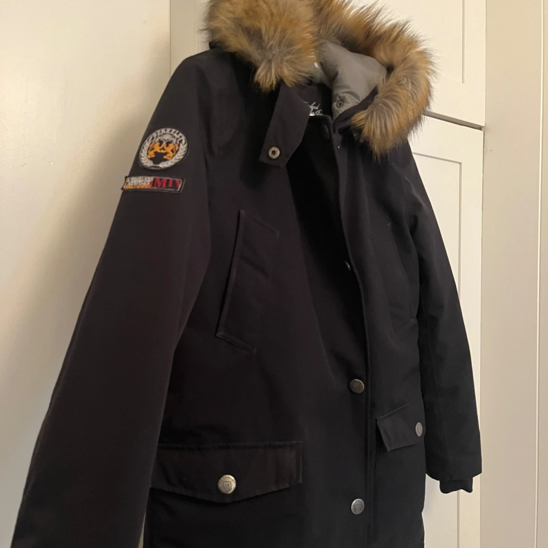 Svart parkajacka med päls från Berkeley - 90