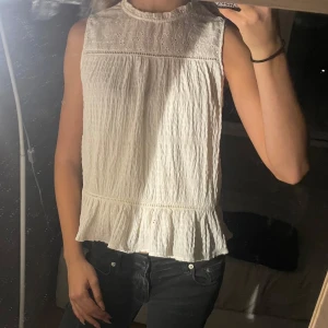 blus - jätte fin blus ifrån zara, använd ca 1 gång
