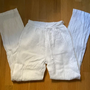 Linnebyxor - Linnebyxor från designbysi, köpta för ca 600kr