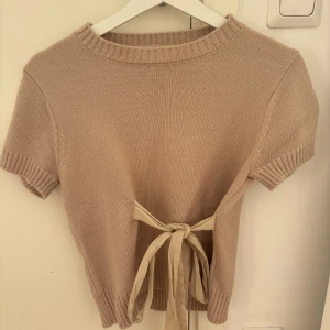 Zara tröja  - Snygg populär tröja 
