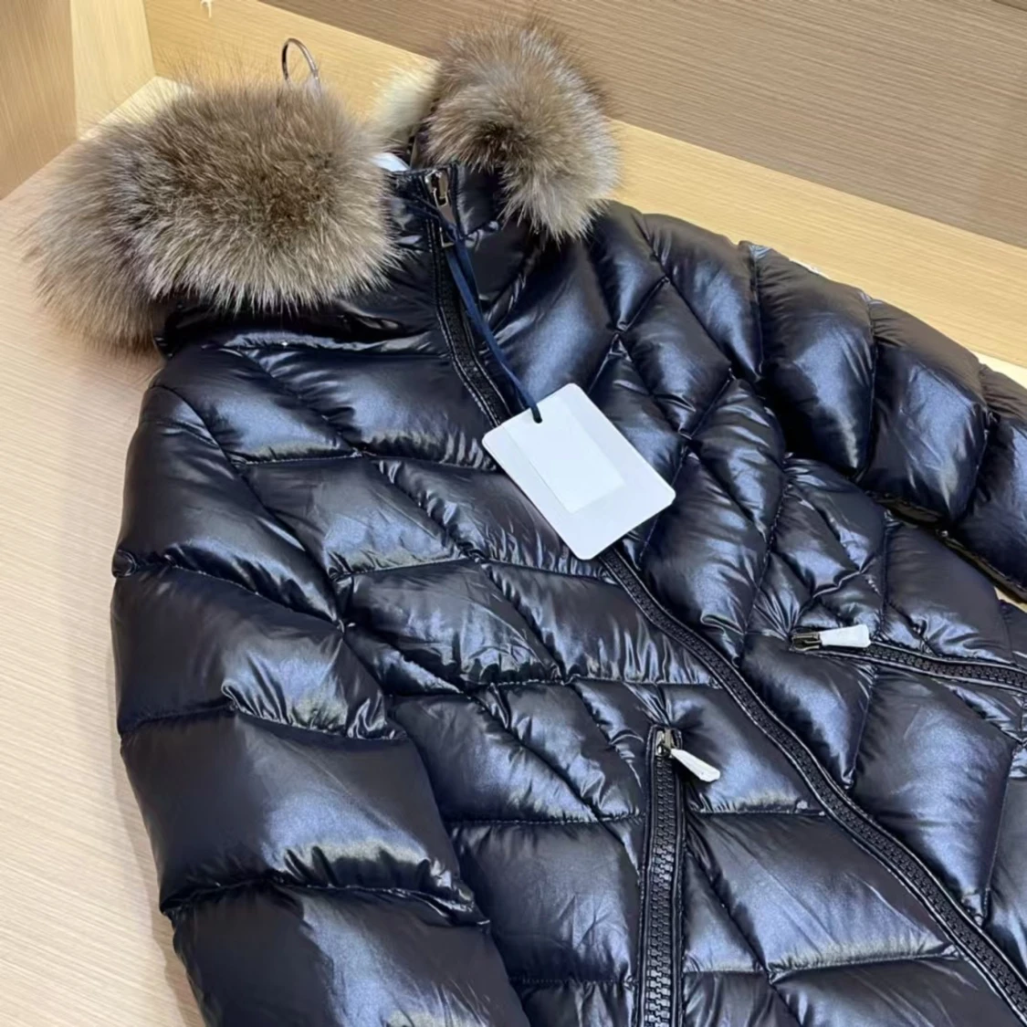Moncler Foxcollar - 93