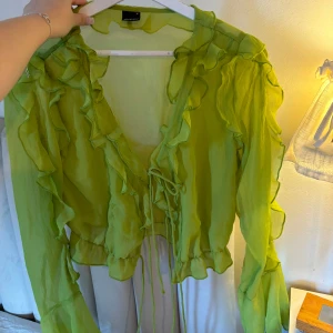 Söt blus från Gina Tricot ❣️ - Jättefin helt oanvänd blus från Gina 🌸