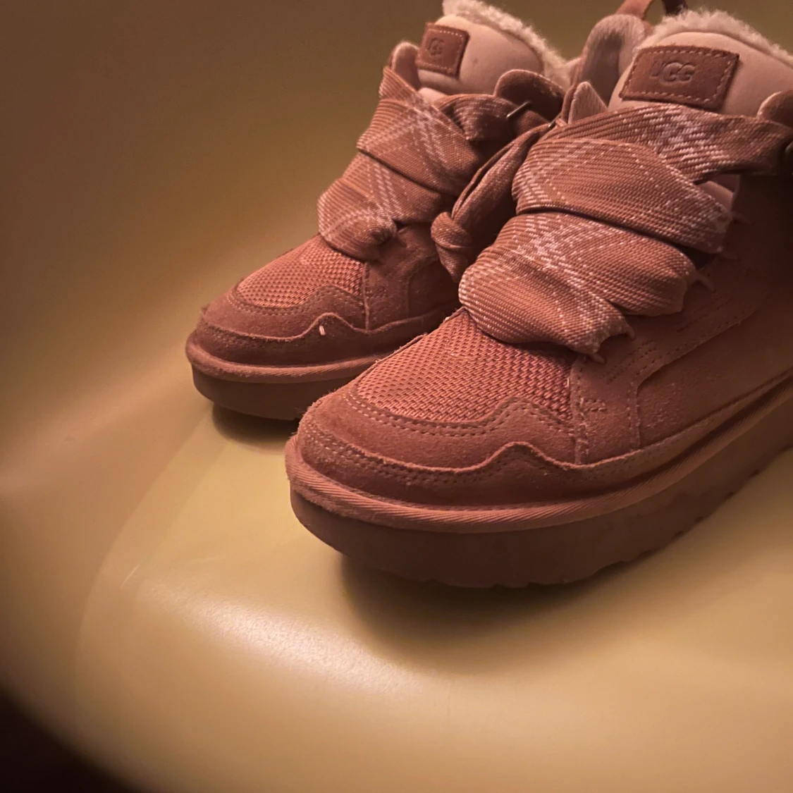 Chestnut lowmel sneakers från UGG - 1