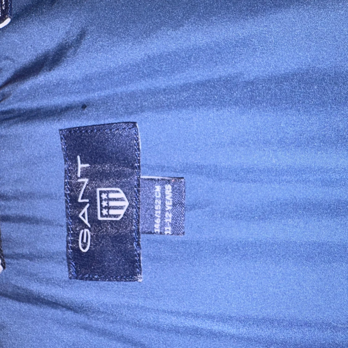 Mörkblå dunjacka från GANT - 2