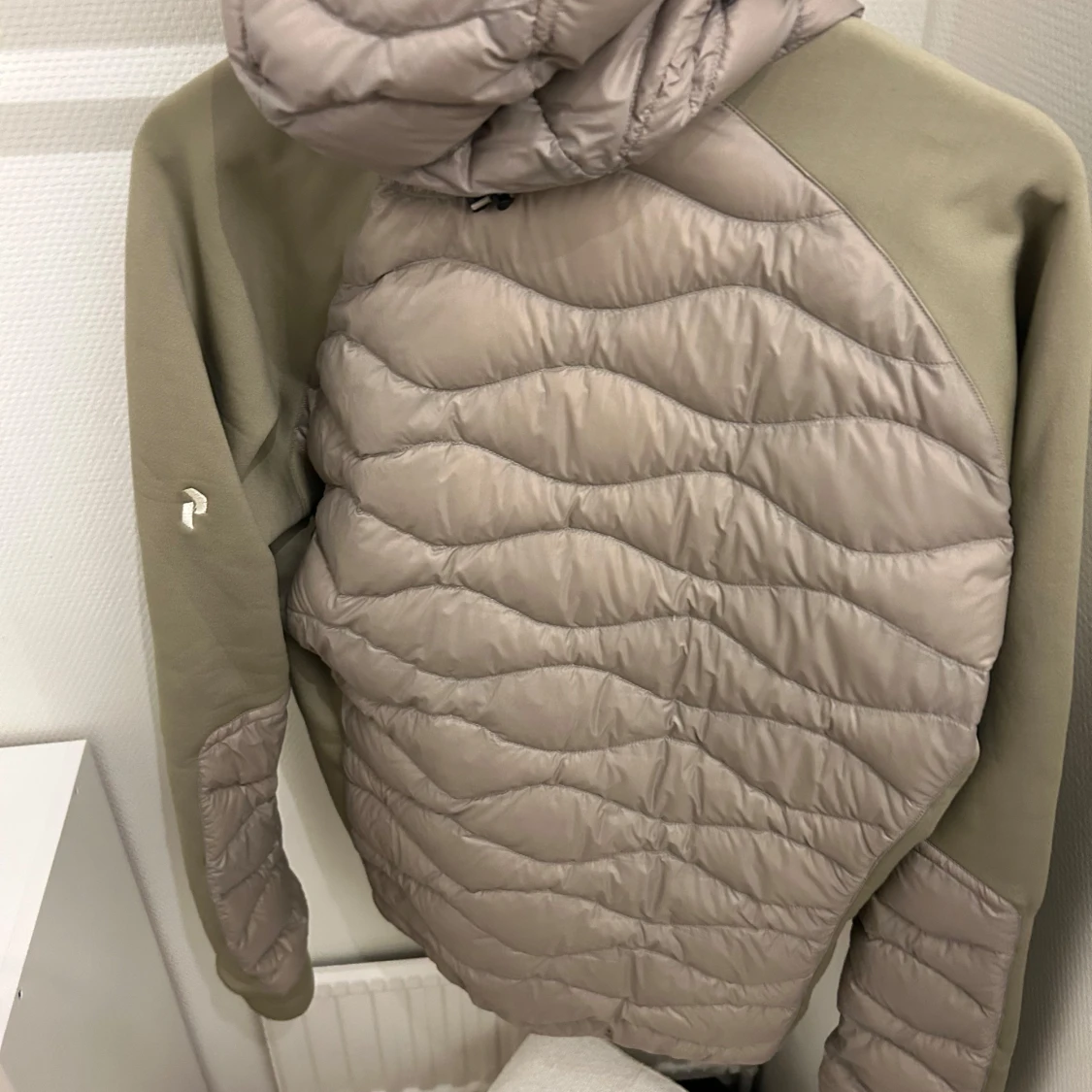 Beige jacka Peak Performance strl L - 3