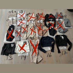 AIM’N TRÄNINGSKLÄDER XS-S - Träningskläder från AIMN, allt är nytt eller i nyskick. Storlek XS-S Pris 100-450kr, skriv för mer info om storlek och pris för varje vara.