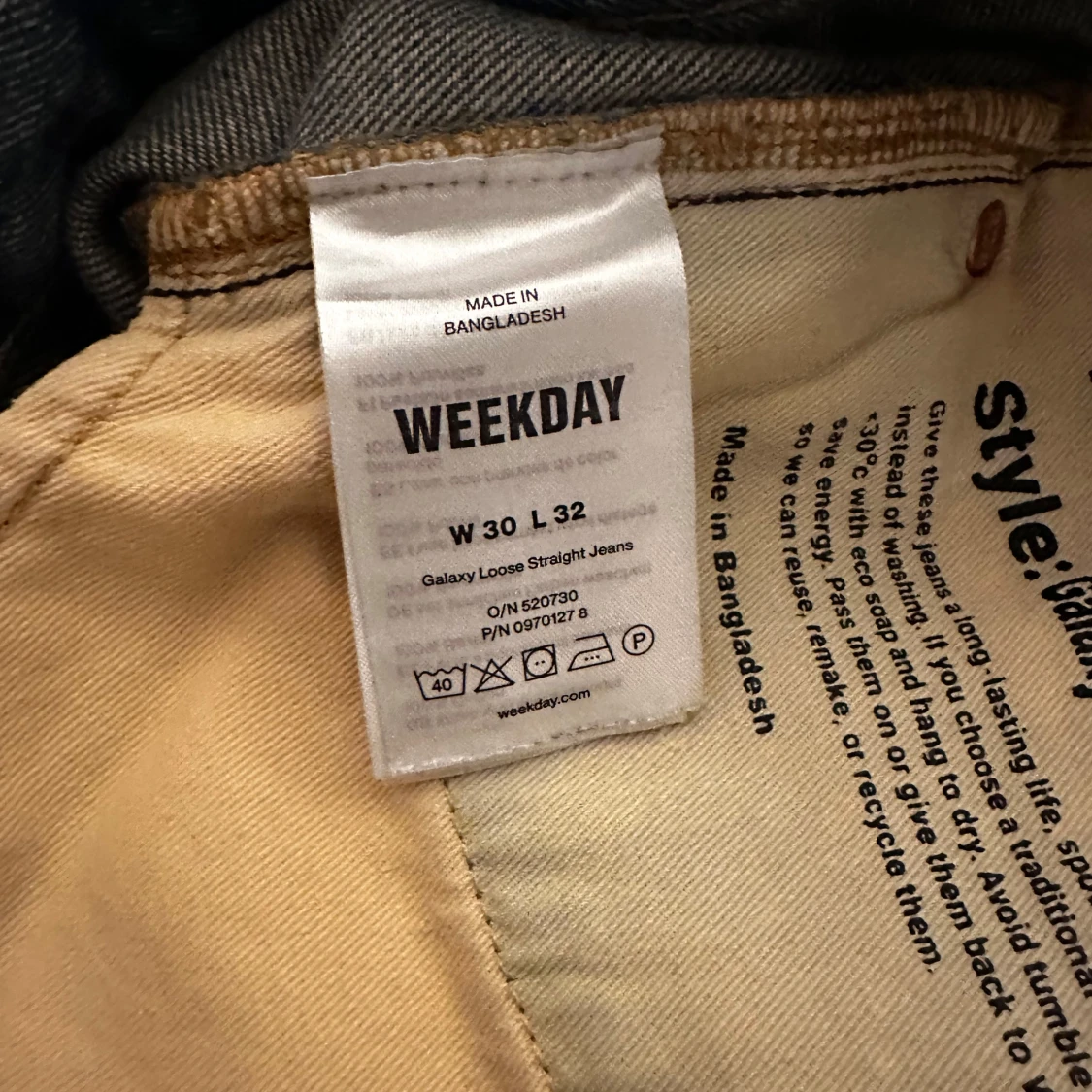 Weekday Galaxy Loose Straight Jeans - 2