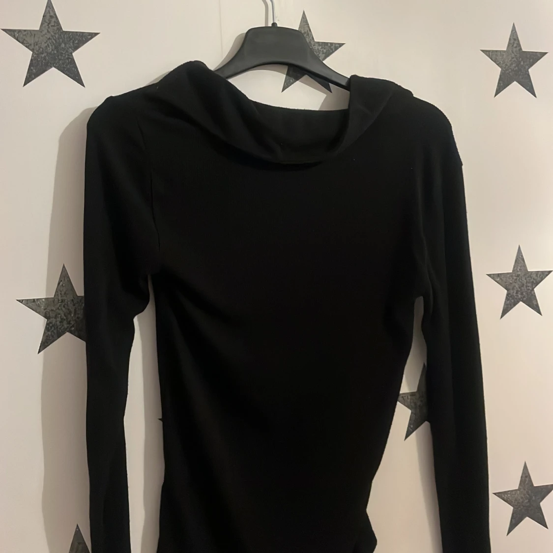 Svart långärmad tröja från Amisu - 1