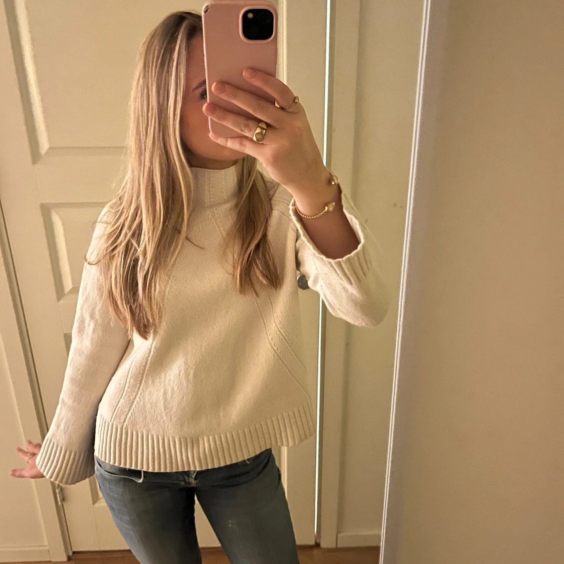 Vit stickad tröja - 1