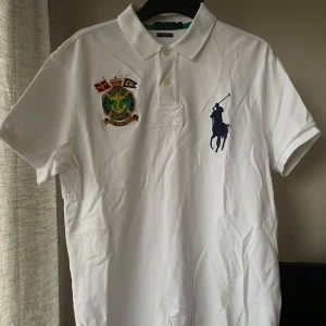 Ralph Lauren piké  - Ralph Lauren marine supply custom fit                           📏Storlek: L                                                                     ⭐️Skick: 10/10