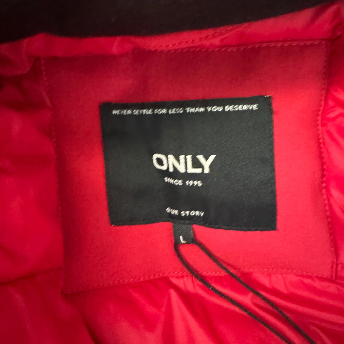 Röd parkajacka från ONLY - 3