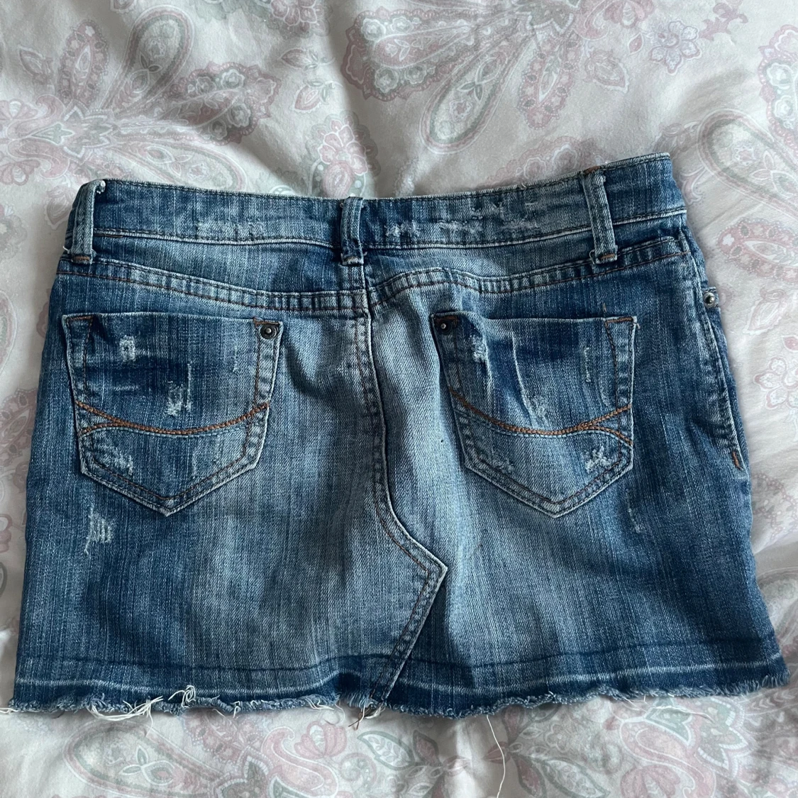 Blå jeanskjol från Fishbone - 1