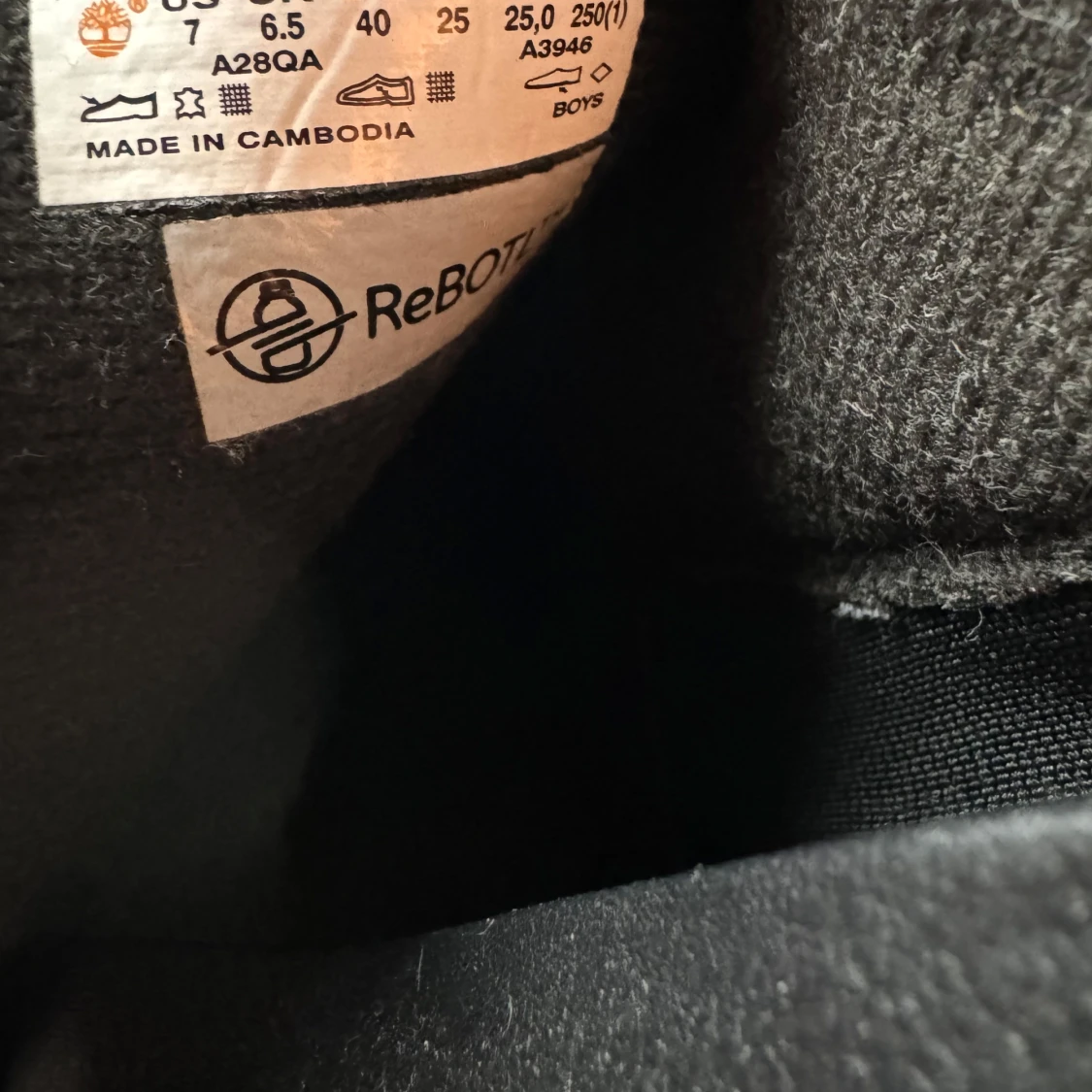 Nya: Svarta chelsea kid  boots från Timberland stl 40 - 2