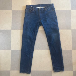 Acne Studios jeans  - Väldigt snygga Acne jeans ifrån den väldigt limiterade jeans kollektionen ”blå konst”. Byxorna är i väldigt bra skick och har knappt tecken på användning.